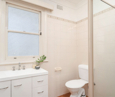 11 E K Avenue, Charlestown, NSW - Photo 4