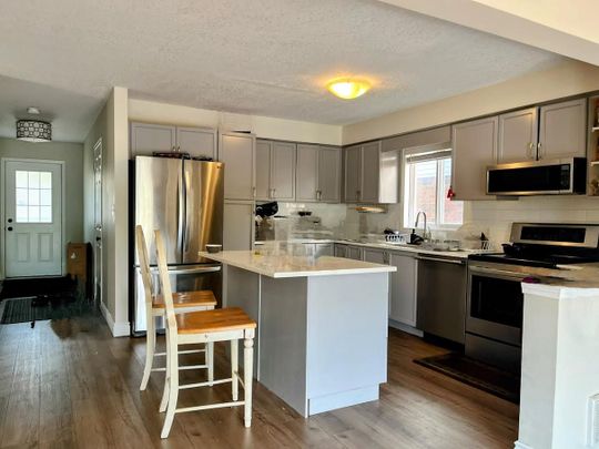 For Lease - 737 Grand Banks Drive, Waterloo, Ontario - Photo 1