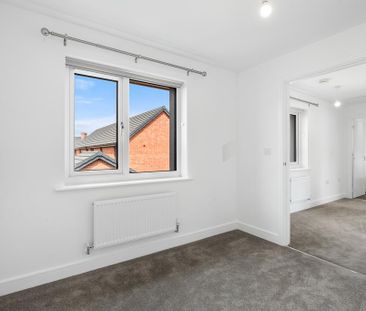 3 bedroom detached house to rent - Photo 2