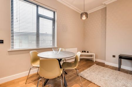 Apt 3,16 Upper Crescent, Belfast, BT7 1NT - Photo 5