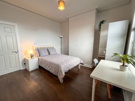 4 Bed Terraced House, Woodhead Road, S2 - Photo 5