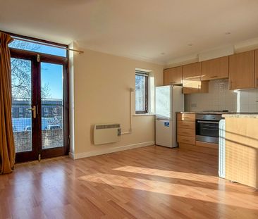 Whitlocks, High Street, Trumpington - Photo 3