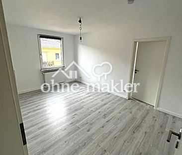 Renovierte 2 Zimmer Wohnung - Küche, Diele + Bad - zentrale Lage - ... - Foto 1