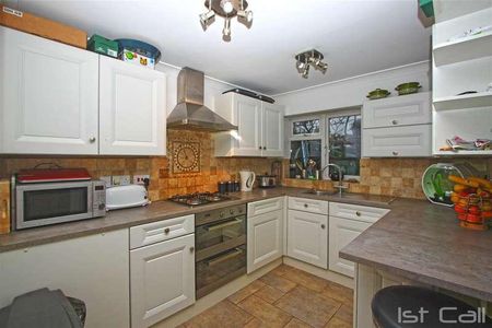 Stanley Road, Southend On Sea, SS1 - Photo 3