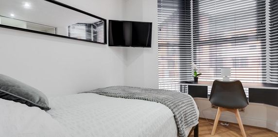 6 bedroom house to rent - Photo 2