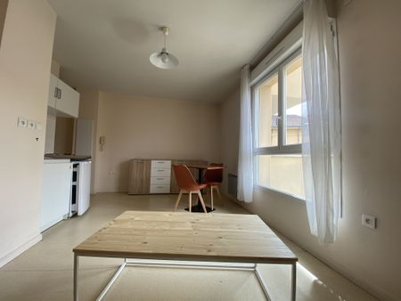 Location Appartement 1 pièce 22m² LIMOGES 87000 - Photo 2