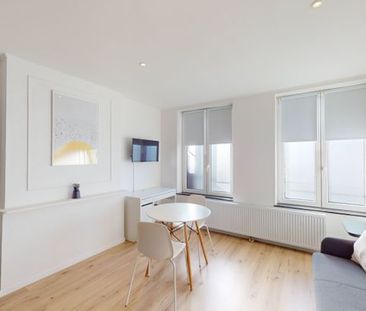 Appartement te huur - Photo 1