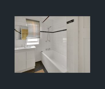 CHARMING SPACIOUS HOME CLOSE TO TOWN - Photo 6