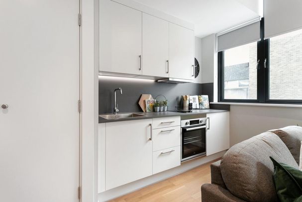 Flat to rent - Photo 1