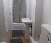 9 Beds - Student House - Bradford - Photo 5