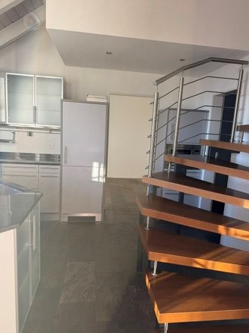 3 1/2-Zimmer-Maisonette-Wohnung mit traumhafter Weitsicht mitten im Golfparadies - Photo 4