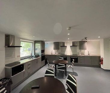 1 bedroom house of multiple occupation to rent - Photo 6