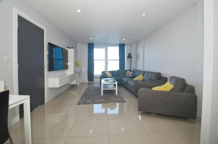 2 bedroom flat to rent - Photo 4