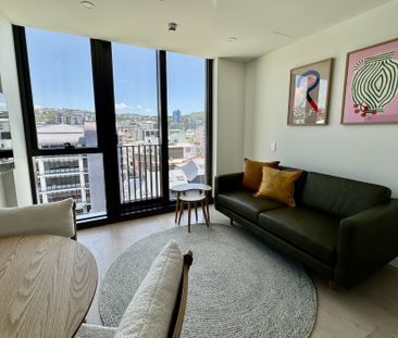 One Bedroom Apartment With Sun and Views - Photo 2