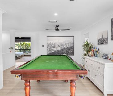 BEAUTIFUL LARGE FAMILY HOME IN GREAT LOCATION - Photo 6