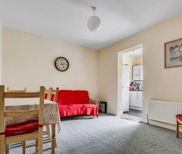 4 bedroom terraced house to rent - Photo 2