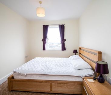 2 bedroom apartment to rent - Photo 3