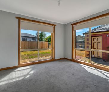 The Perfect Family Home in Historic Evandale - Photo 4