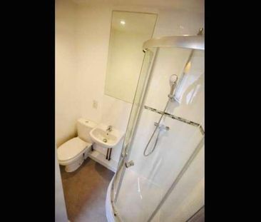 En-suite Double Bedroom, Buckingham Road, OX26 - Photo 3