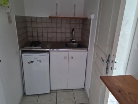 Location Appartement 2 pièces 17m² BOULOGNE SUR MER 62200 - Photo 4