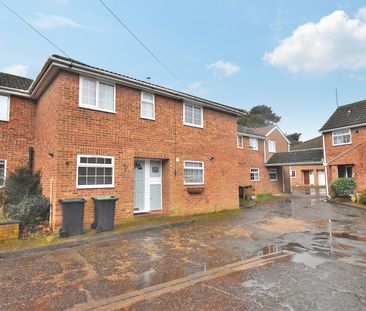 3 bedroom mid terraced house to rent, - Photo 2