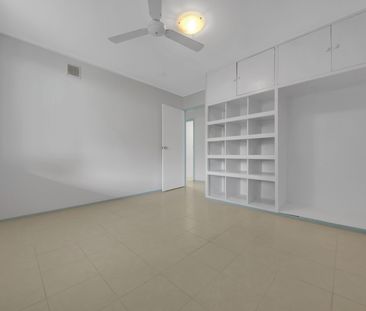 MOVE-IN-READY GEM IN NEW AUCKLAND - Photo 4