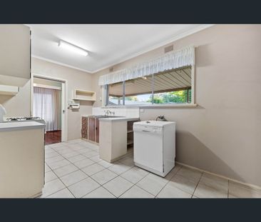 4 Glasgow ave, Modbury, SA 5092 - Photo 4