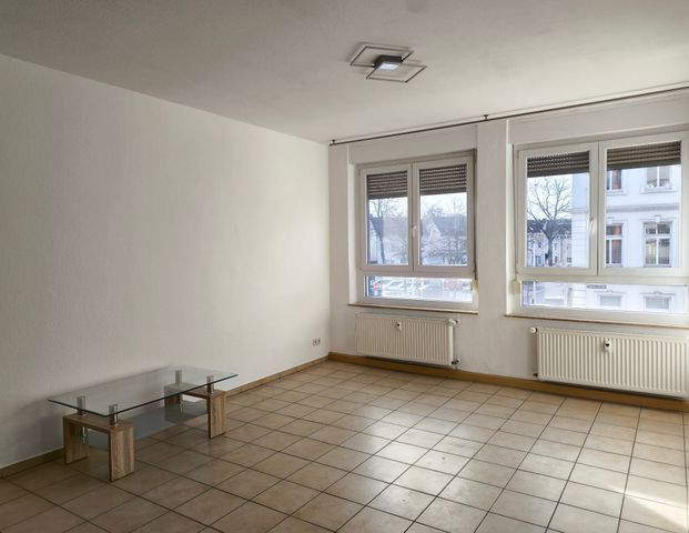Mitten drin, statt nah dabei … Gemütliche 2-Zimmer-Wohnung im Zentrum von Neheim - Foto 1