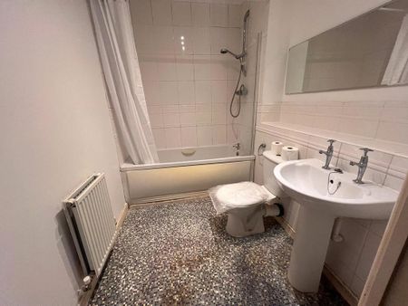 2 bedroom apartment to rent - Photo 5