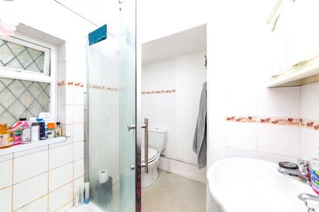 1 bedroom property to rent - Photo 5