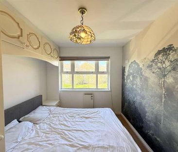 Bunns Lane, Mill Hill, NW7 - Photo 3