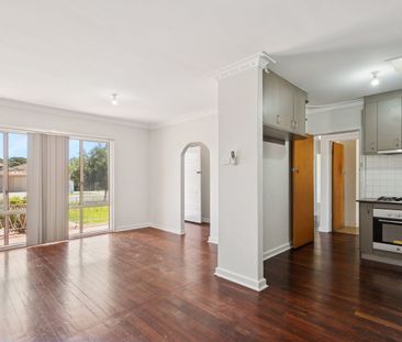 Well presented unfurnished original built home in great street and ... - Photo 1