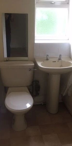 Flat 4, 154 Wainfleet Road, - Photo 1