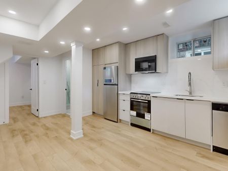 For Lease - 243 Windermere Avenue Unit# Lower, Toronto, Ontario - Photo 2