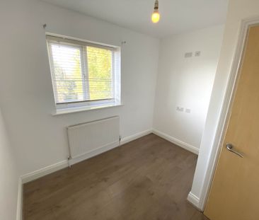 Price £2,600 pcm - Available Now - Unfurnished - Photo 6