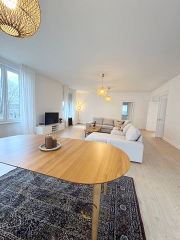 Location Maison 7 pièces 240m² HUSSIGNY GODBRANGE 54590 - Photo 4