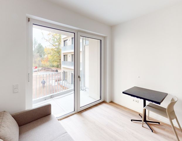 Helle, möblierte 2-Zimmer-Wohnung mit Balkon - Foto 1