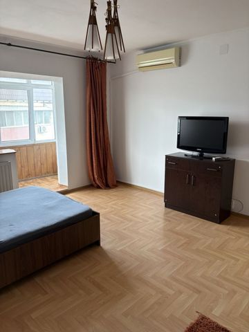 Vitan mall etaj 5 cu parcare - Photo 2