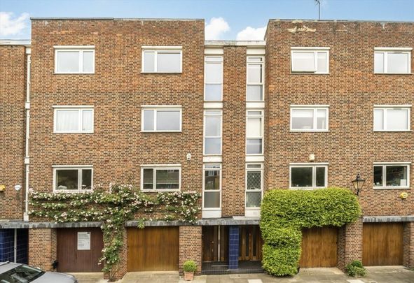 Woodsford Square, W14, London - Photo 1