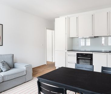 Charming 2.5-Room Apartment in Historic Basel Building - Photo 3
