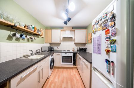 2 bedroom apartment to rent - Photo 5