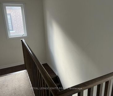 Detached Home For Lease | N7317216 - Photo 1