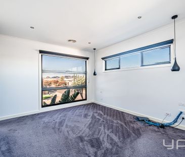 Stylish, Spacious & Perfectly Positioned for Family Living - Photo 5