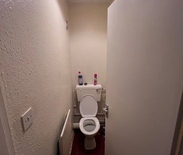 Room in a Shared Flat, Hindley House, N7 - Photo 4