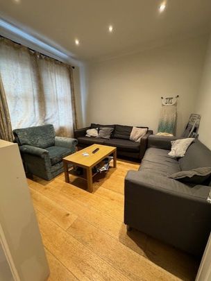 Room in a Shared House, London, SW16 - Photo 1