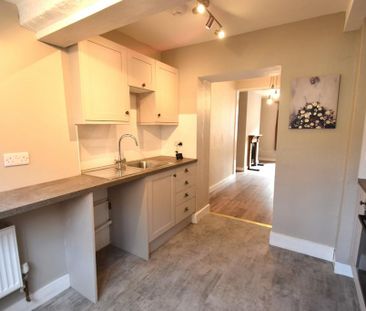 3 bedroom terraced house to rent - Photo 3