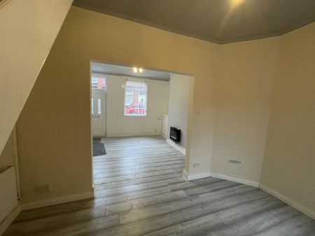 2 bedroom terraced house to rent - Photo 4