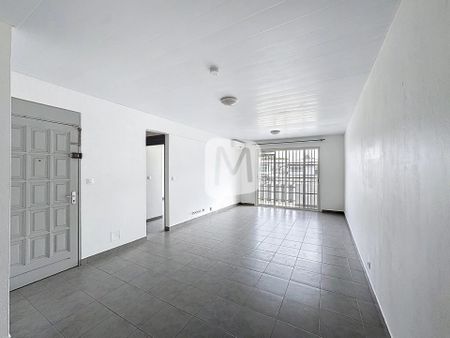Location Appartement 2 pièces 40m² CAYENNE 97300 - Photo 2