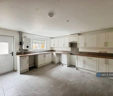 3 bedroom terraced house to rent - Photo 6