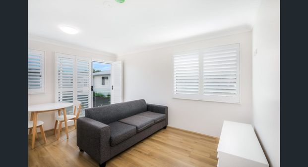 Beachside Villa Living Opposite Silver Beach - Photo 1